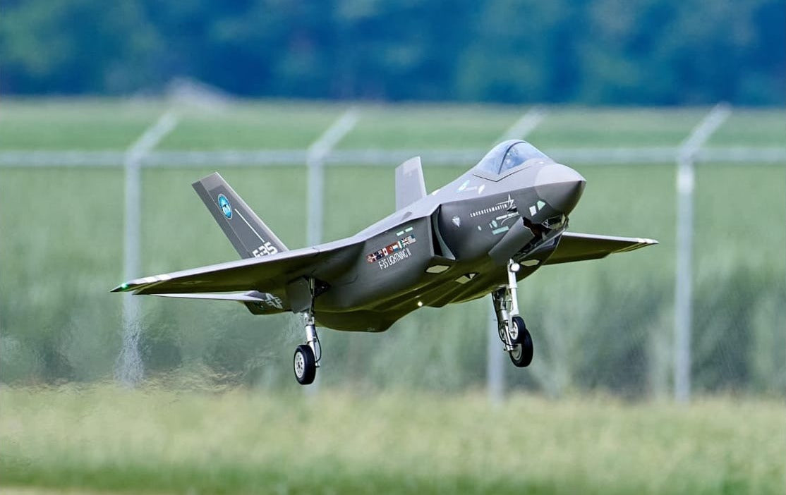 F-35A 1:8 Scale Combo Kit - Joint Strike scheme